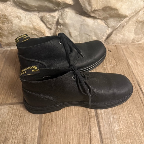 Dr Martens Sussex Black Pebbled Leather Slip Resistant Chukka Boots Sz 12 - Picture 2 of 6